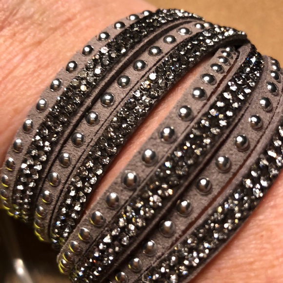 Premier Designs New Soft leather bracelet wrap - Picture 3 of 5